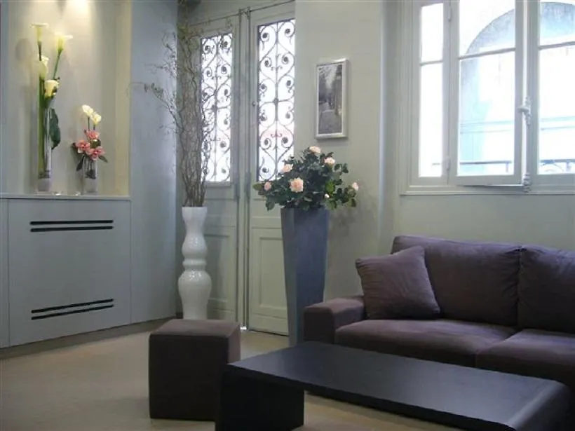 Hotel De Nemours Paris