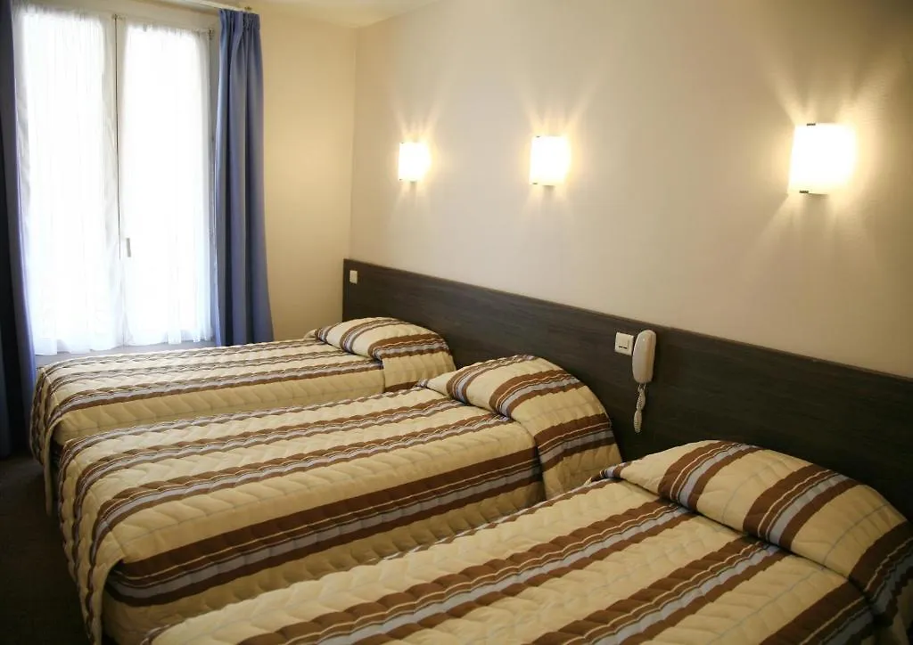 Hotel De Nemours Paris 2*,