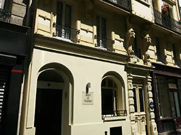 Hotel De Nemours Paris 2*,